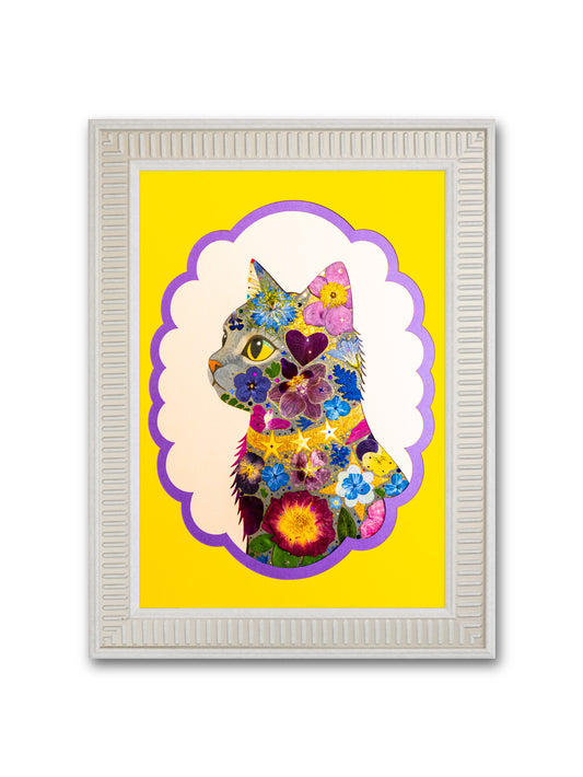 Noble Portrait Cat: Golden Ivory 8.3″×11.7″