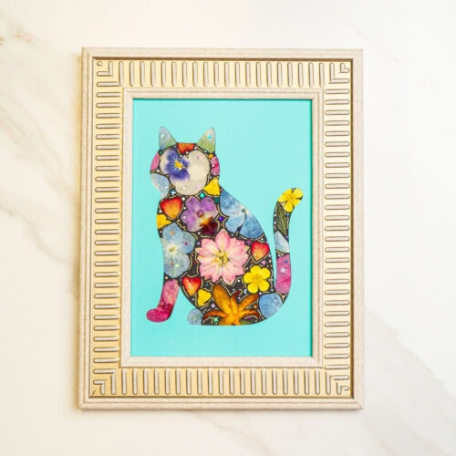 Elegant Cat: Breeze Bloom