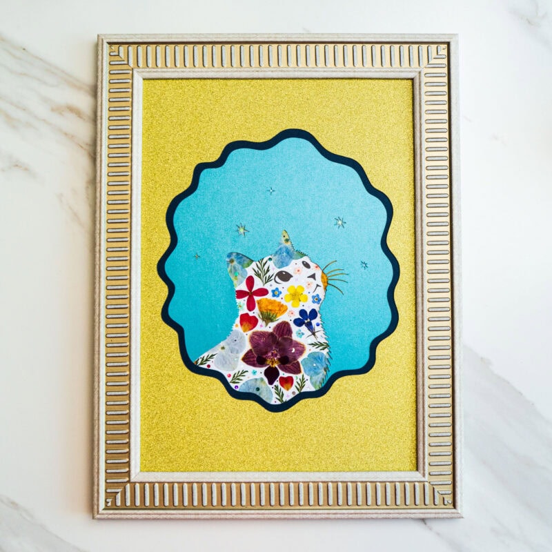 pressed_flower_art_kit_cat_looking_up_golden_wish Looking Up Cat: Golden Wish