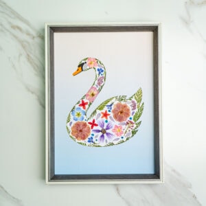 pressed_flower_art_kit_swan_dreamy_morning_mist Dreamy Swan: Morning Mist