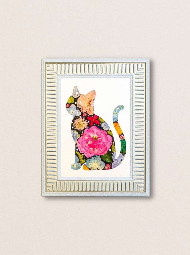 pressed_flower_art_kit_cat_blossom_midnight_bloom_frame Blossom Cat: Midnight Bloom 5"×7"