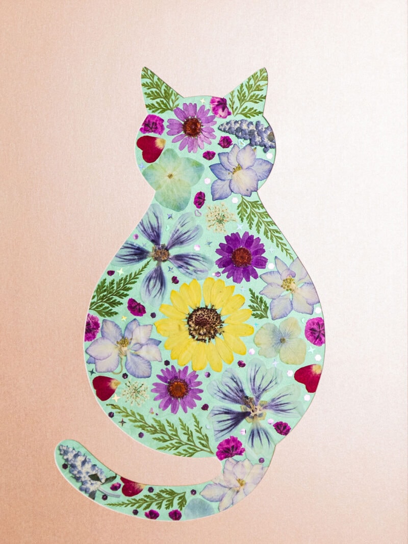pressed_flower_art_kit_cat_cozy_soft_bloom_detail Cozy Cat: Soft Bloom 8.3"×11.7"