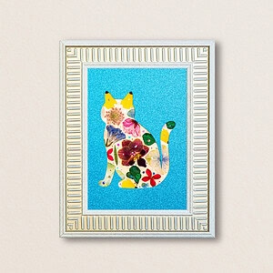 pressed_flower_art_kit_cat_elegant_azure_bloom_frame Elegant Cat: Azure Bloom 5"×7"
