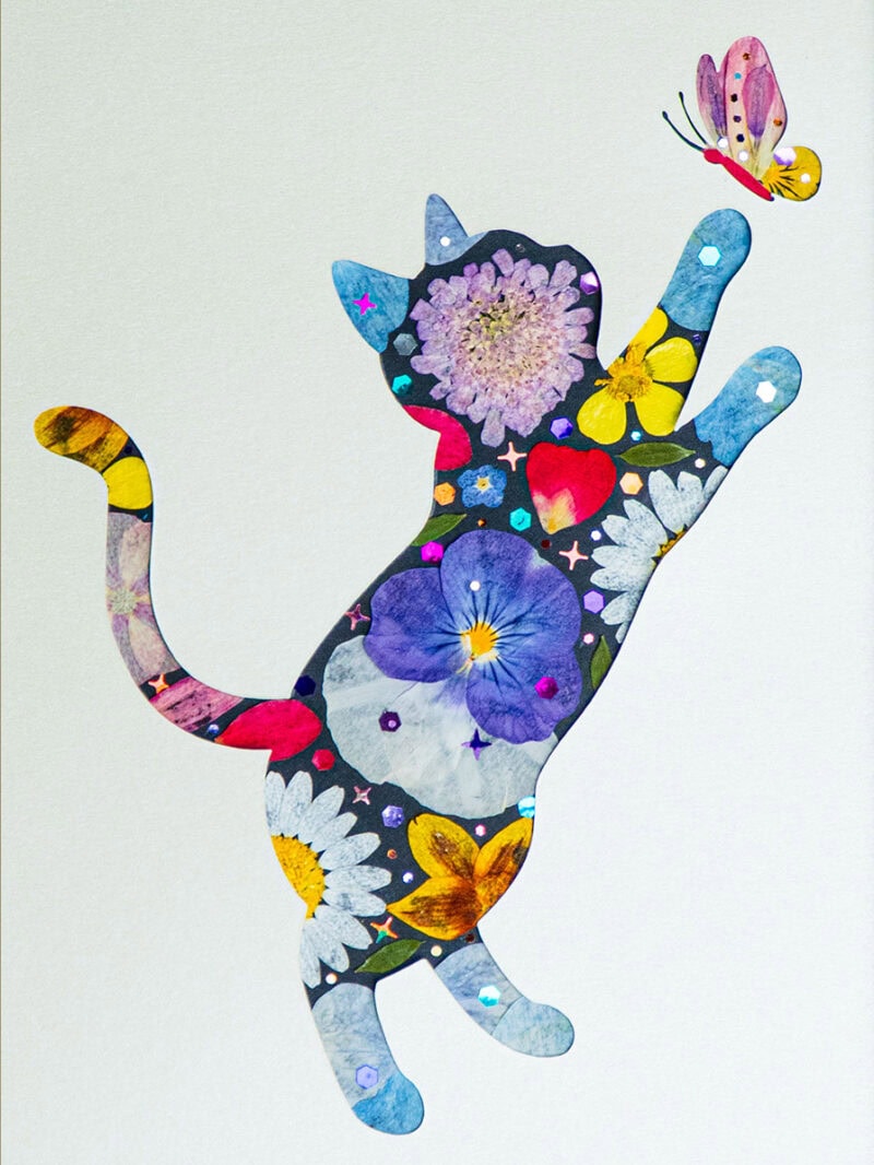 pressed_flower_art_kit_cat_playful_butterfly_catcher_detail Playful Cat: Butterfly Catcher 5"×7"
