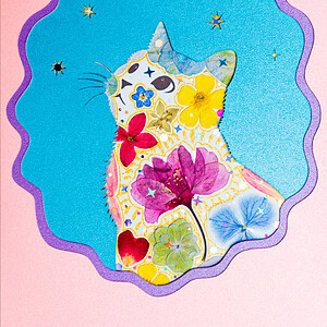 pressed_flower_art_kit_cat_looking_up_roise_realm_detail Looking Up Cat: Rosie Realm 5"×7"