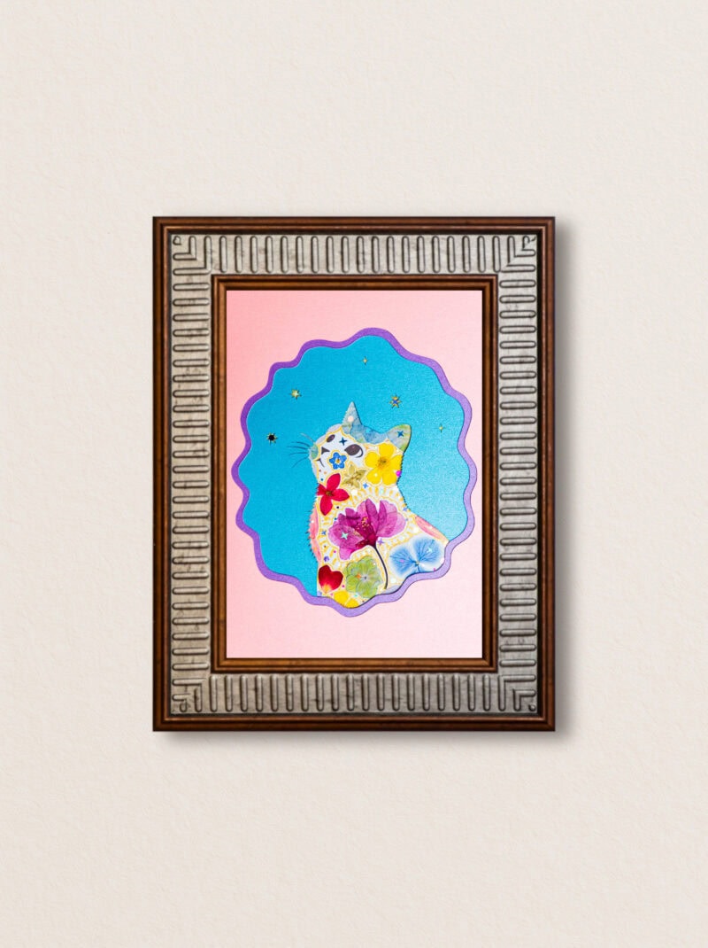 pressed_flower_art_kit_cat_looking_up_roise_realm_frame Looking Up Cat: Rosie Realm 5"×7"