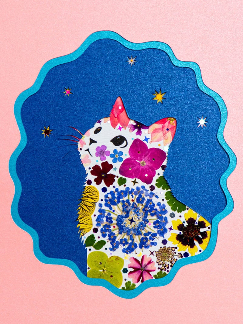 pressed_flower_art_kit_cat_looking_up_pink_love_detail Looking Up Cat: Pink Love 5"×7"