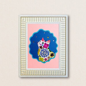 pressed_flower_art_kit_cat_looking_up_pink_love_frame Looking Up Cat: Pink Love 5"×7"